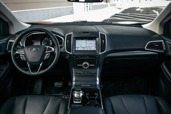 2019-ford-edge-titanium-awd-109-205-1550241798