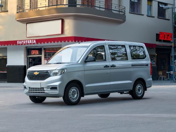FabConvert.com_chevrolet-n400-move-minivan-diseno