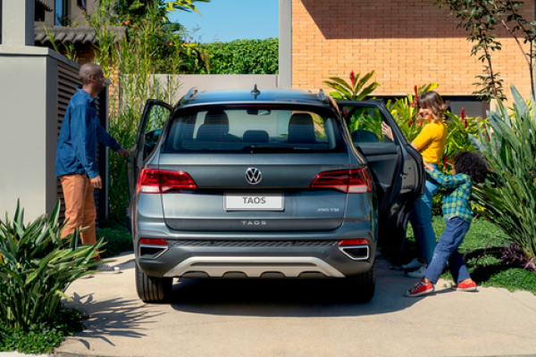 camionetas-volkswagen-taos-posterior